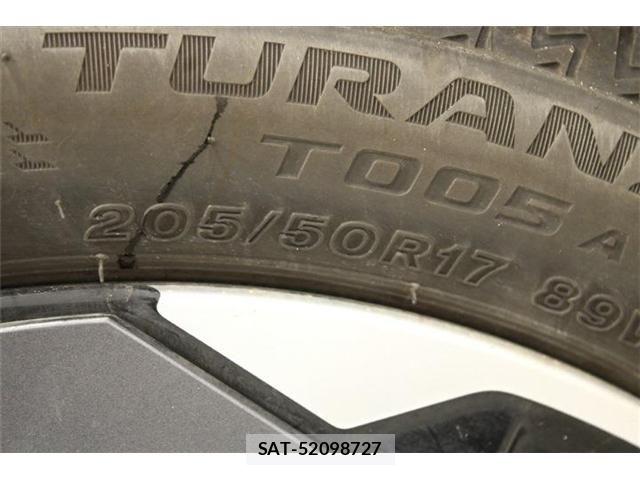 Nissan AURA 2022-09 6902385-26