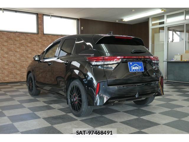 Nissan AURA 2024-05 6902346-1