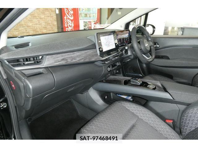 Nissan AURA 2024-05 6902346-5