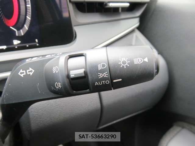 Nissan AURA 2021-11 6902367-14