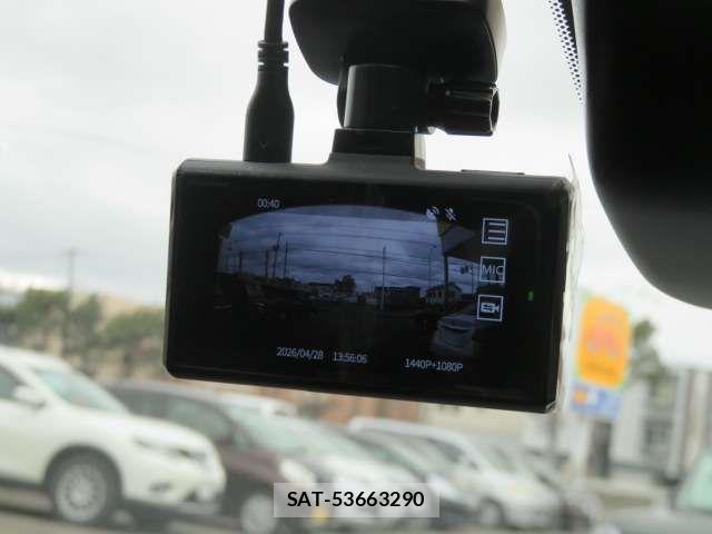 Nissan AURA 2021-11 6902367-18