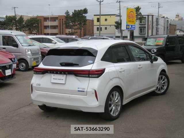 Nissan AURA 2021-11 6902367-1