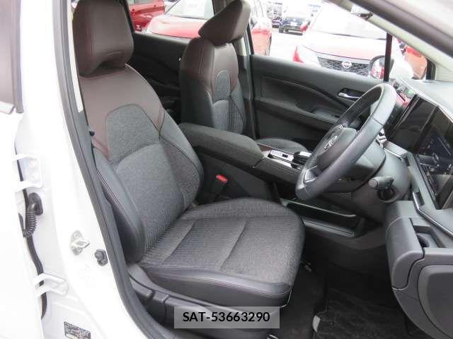 Nissan AURA 2021-11 6902367-19