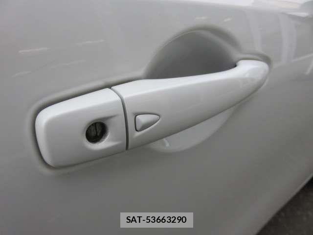 Nissan AURA 2021-11 6902367-5