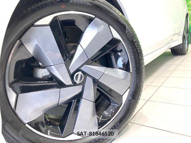 Nissan AURA 2024-02 6902368-12