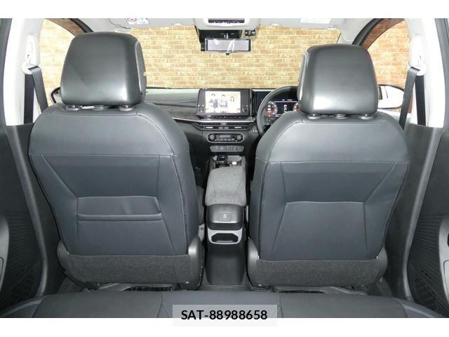 Nissan AURA 2025-01 6902349-13