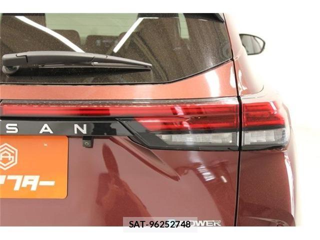 Nissan AURA 2022-02 6989487-17