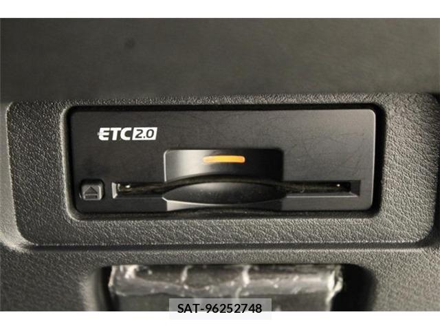 Nissan AURA 2022-02 6989487-3