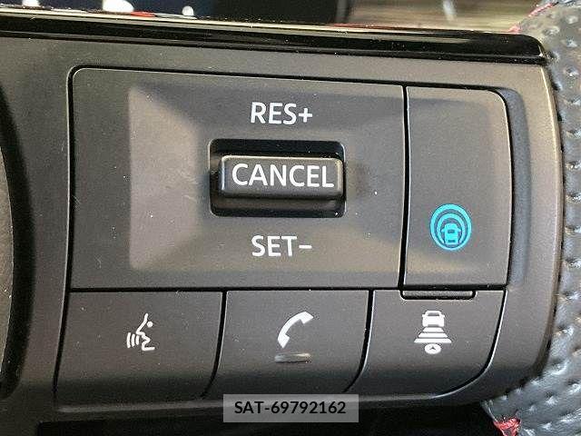 Nissan AURA 2024-10 6989387-6