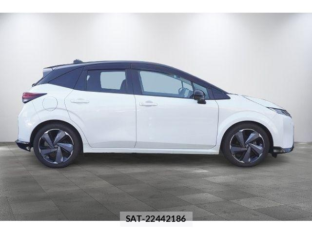 Nissan AURA 2022-01 6989484-4