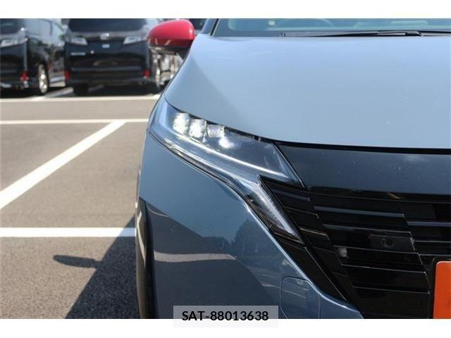 Nissan AURA 2025-05 6989388-17