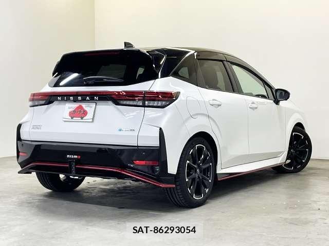 Nissan AURA 2024-04 6989390-2