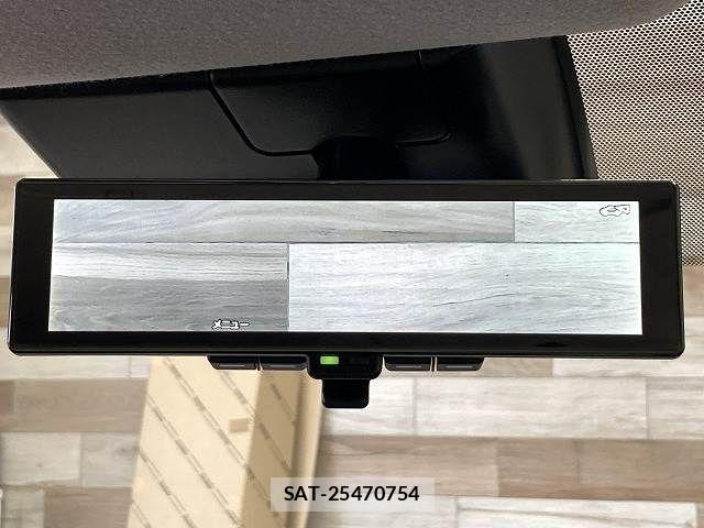 Nissan AURA 2024-06 7020058-9