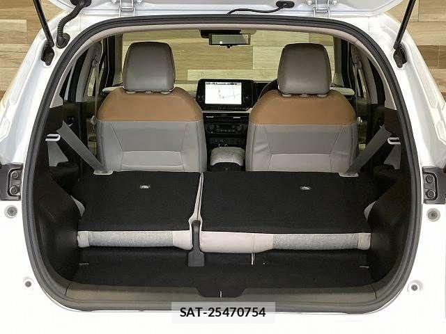 Nissan AURA 2024-06 7020058-13