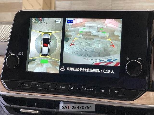 Nissan AURA 2024-06 7020058-4