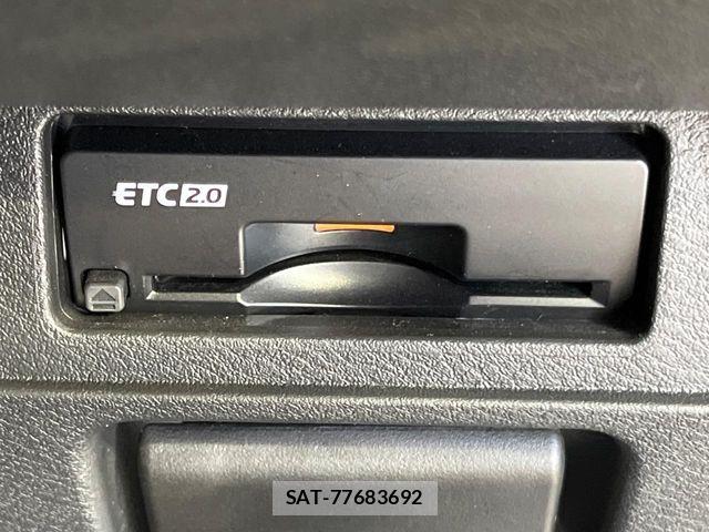 Nissan AURA 2022-09 7020059-7