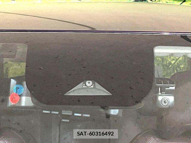 Nissan AURA 2023-08 7057535-2