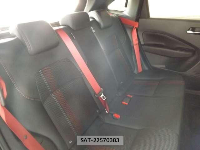 Nissan AURA 2025-10 7057528-29