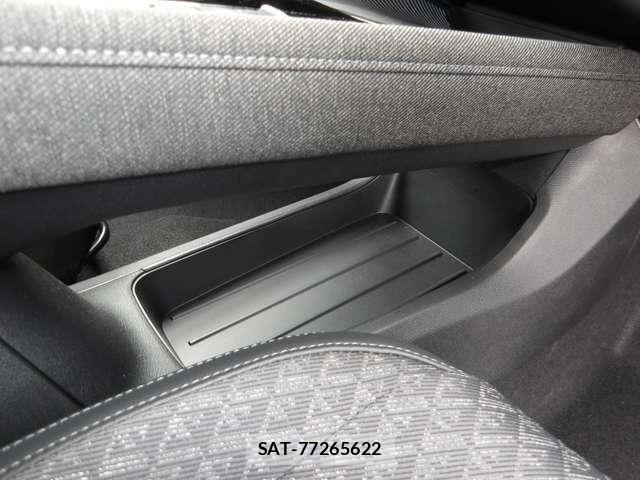Nissan AURA 2025-10 7057532-20