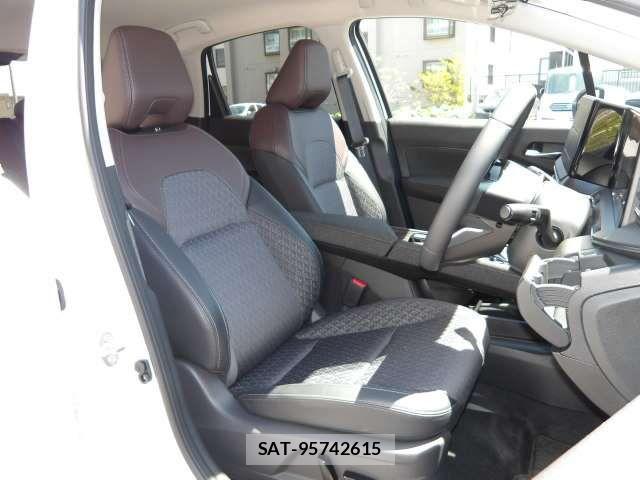 Nissan AURA 2025-10 7057534-3