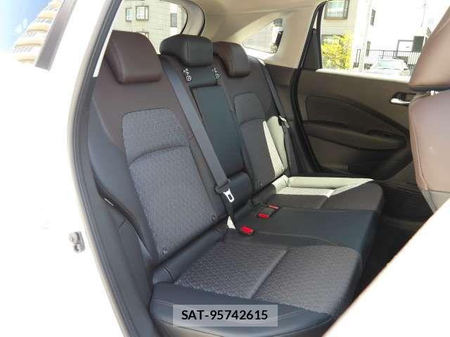 Nissan AURA 2025-10 7057534-4