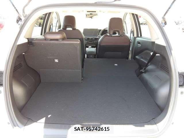 Nissan AURA 2025-10 7057534-6