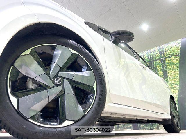 Nissan AURA 2023-11 7215106-12