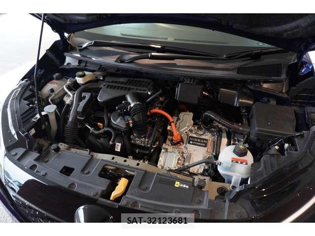 Nissan AURA 2022-06 7215086-9