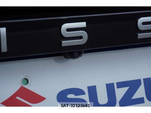 Nissan AURA 2022-06 7215086-13