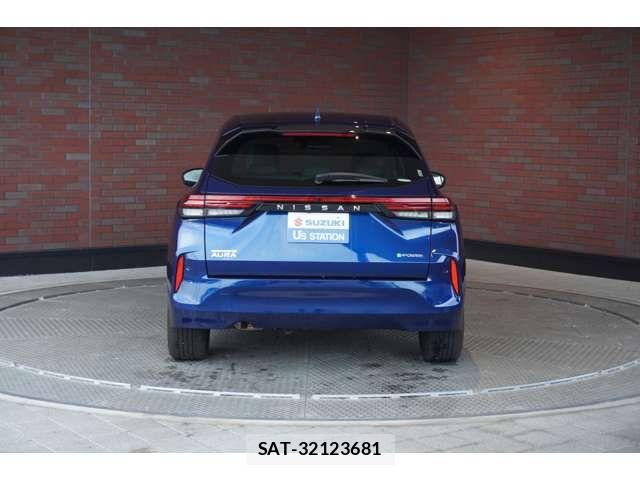 Nissan AURA 2022-06 7215086-2
