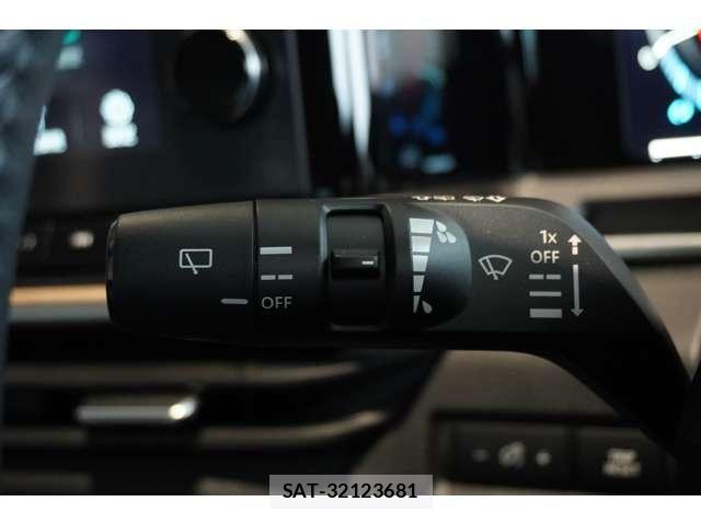 Nissan AURA 2022-06 7215086-29
