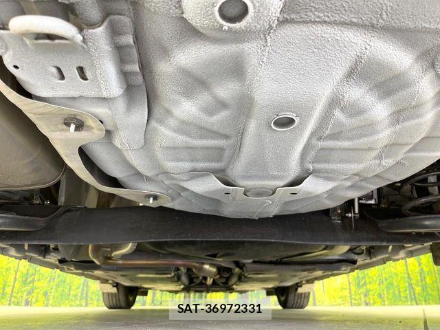 Nissan AURA 2023-09 7215107-18