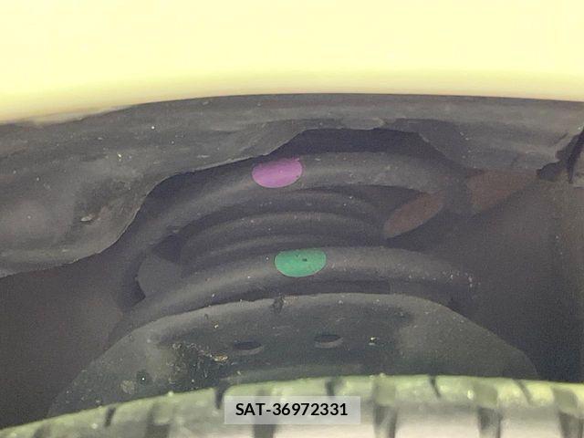 Nissan AURA 2023-09 7215107-19