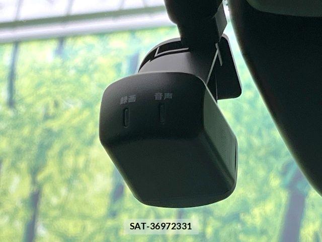 Nissan AURA 2023-09 7215107-6