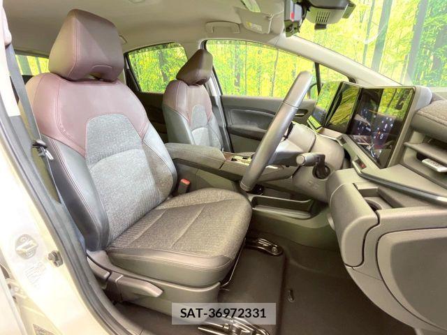 Nissan AURA 2023-09 7215107-7