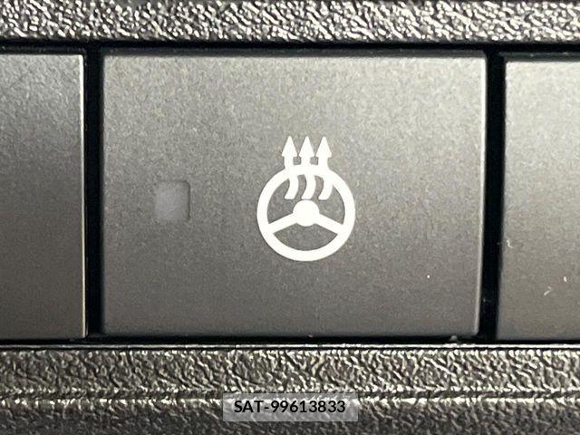 Nissan AURA 2024-06 7215113-6