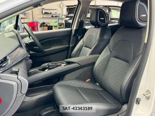 Nissan AURA 2025-03 7215126-15
