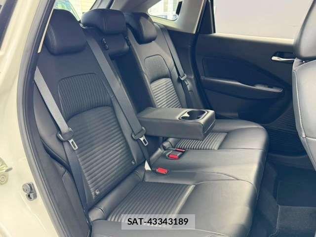 Nissan AURA 2025-03 7215126-16