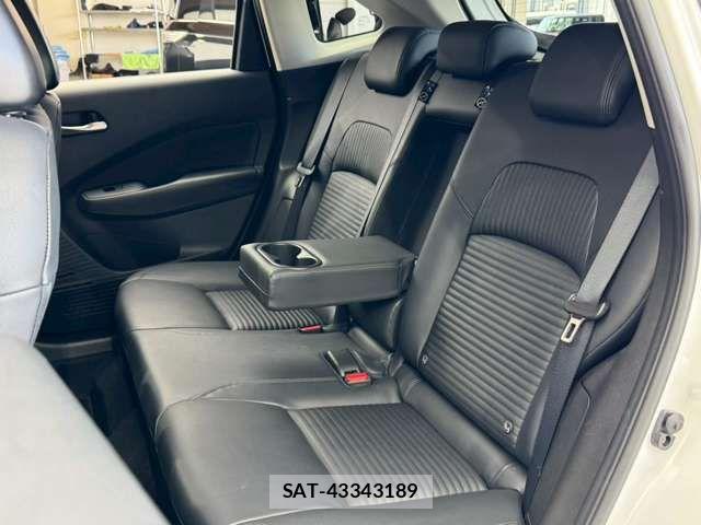 Nissan AURA 2025-03 7215126-17