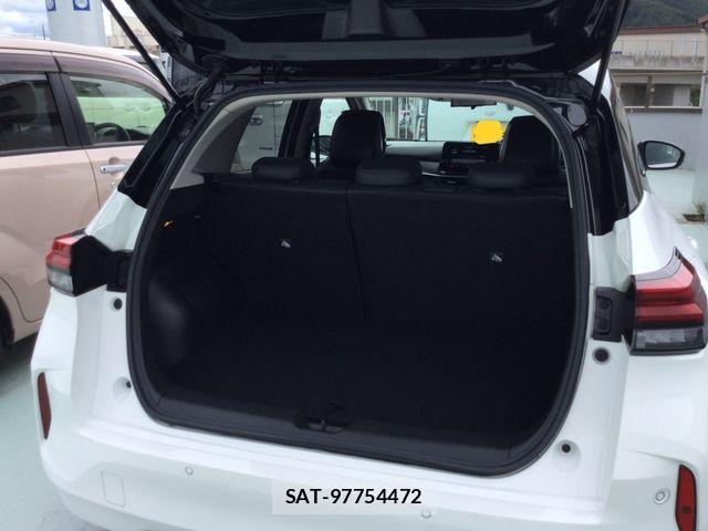 Nissan AURA 2022-03 7215088-21