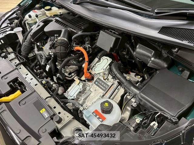 Nissan AURA 2024-11 7215124-14