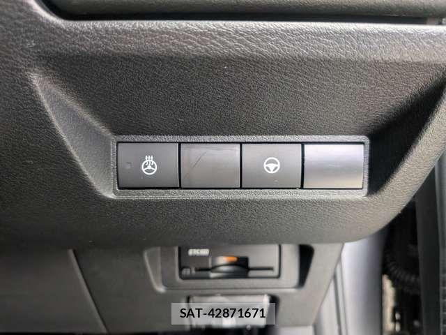 Nissan AURA 2024-04 7215114-9