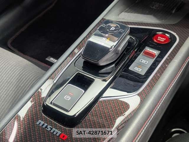Nissan AURA 2024-04 7215114-15