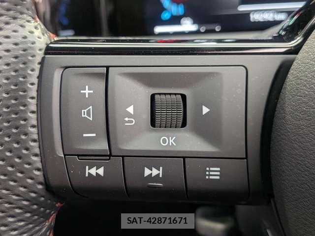 Nissan AURA 2024-04 7215114-7