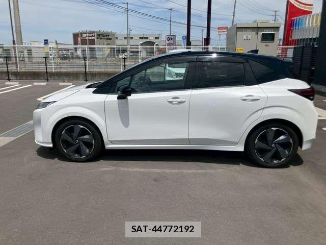 Nissan AURA 2022-01 7215081-16