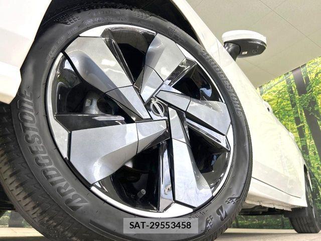Nissan AURA 2023-09 7215104-12