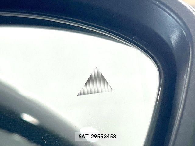 Nissan AURA 2023-09 7215104-4