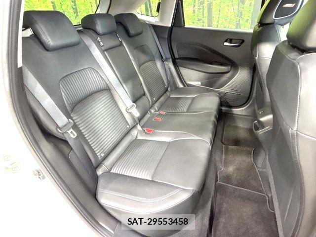 Nissan AURA 2023-09 7215104-8