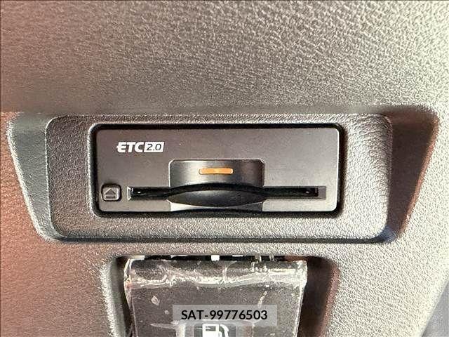 Nissan AURA 2021-11 7215075-15