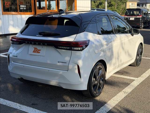 Nissan AURA 2021-11 7215075-23